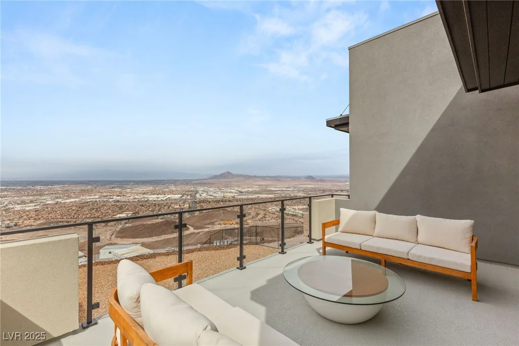 506 Overlook Rim, Henderson, NV 89012
