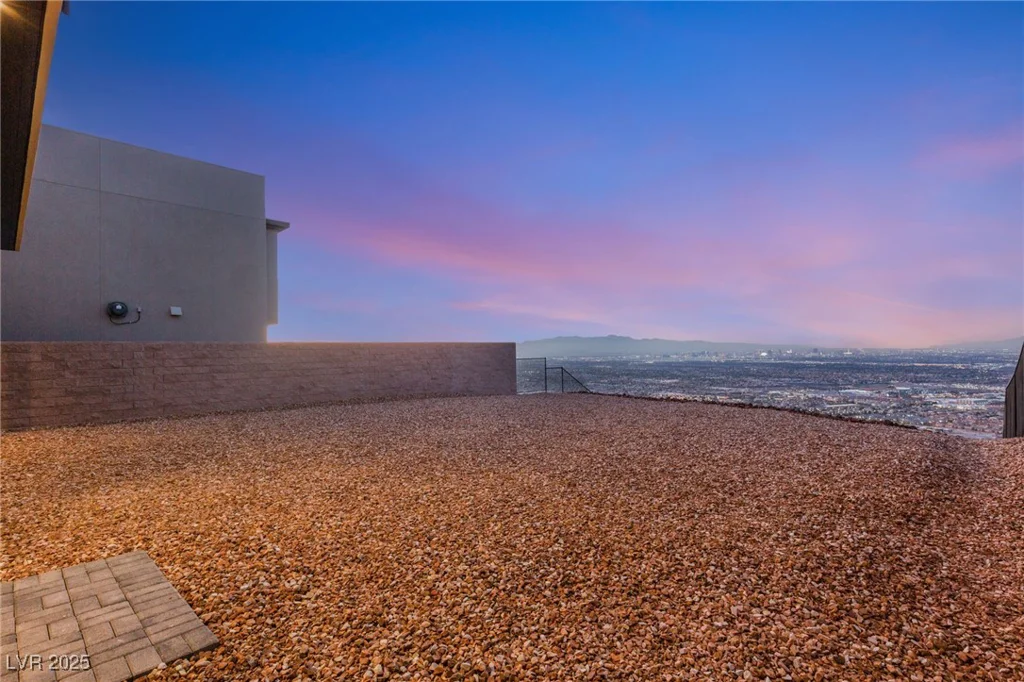 506 Overlook Rim, Henderson, NV 89012