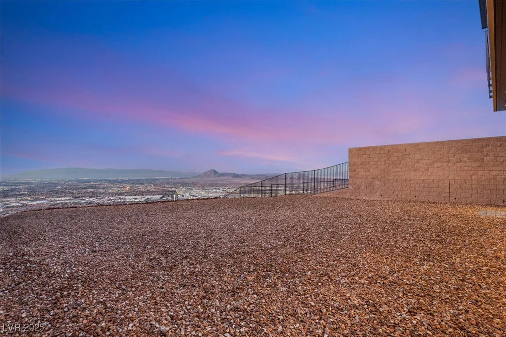 506 Overlook Rim, Henderson, NV 89012