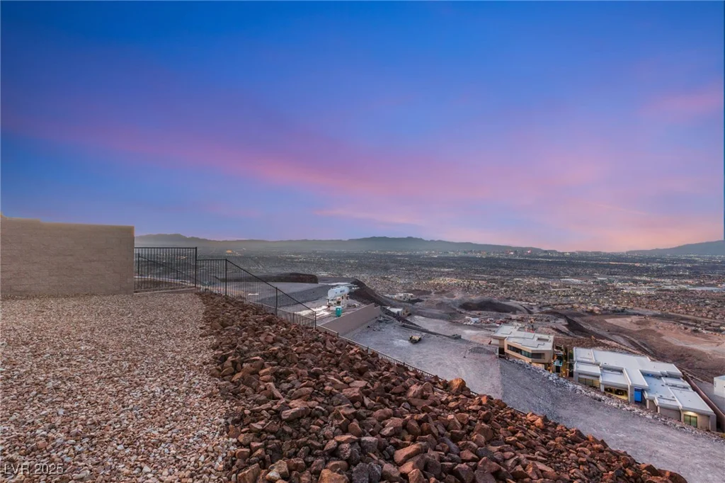 506 Overlook Rim, Henderson, NV 89012