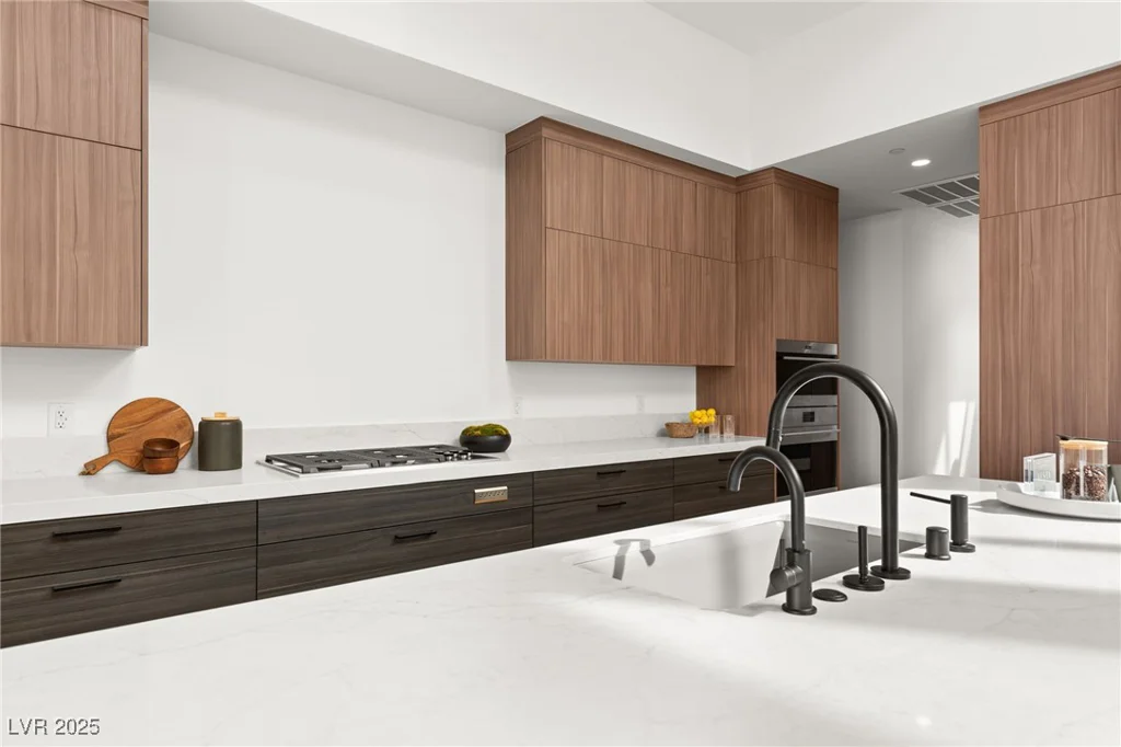 506 Overlook Rim, Henderson, NV 89012