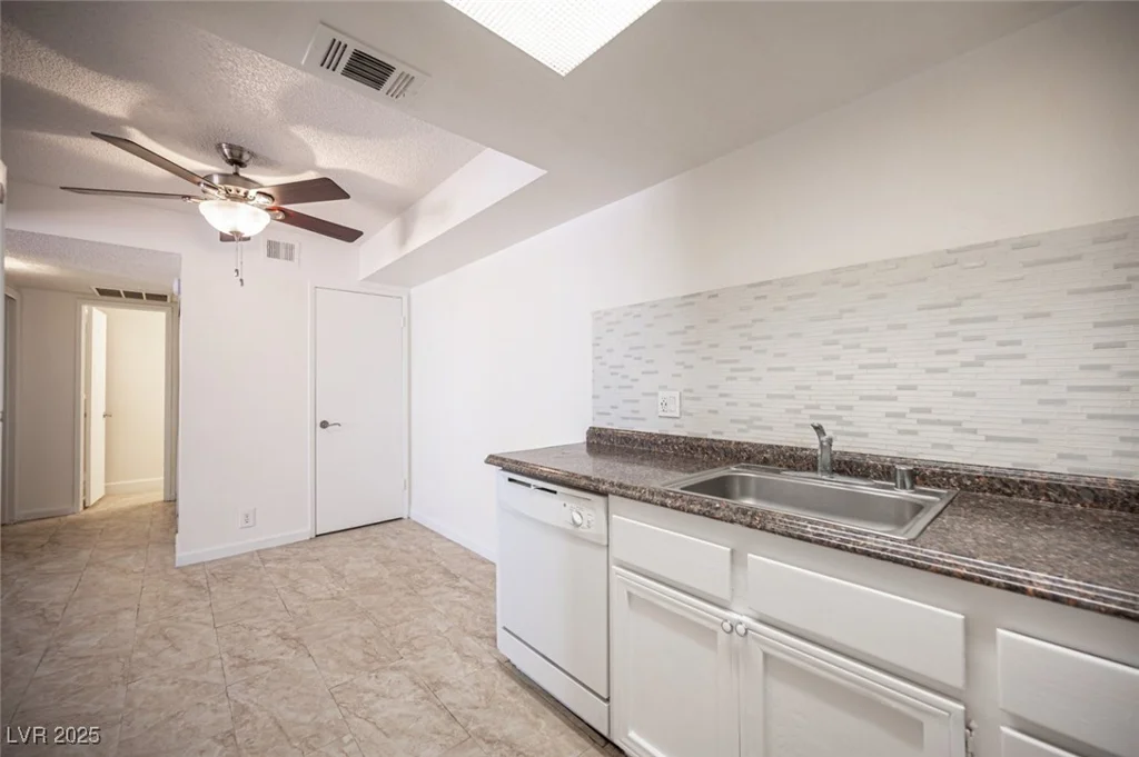1701 Katie, Las Vegas, NV 89119