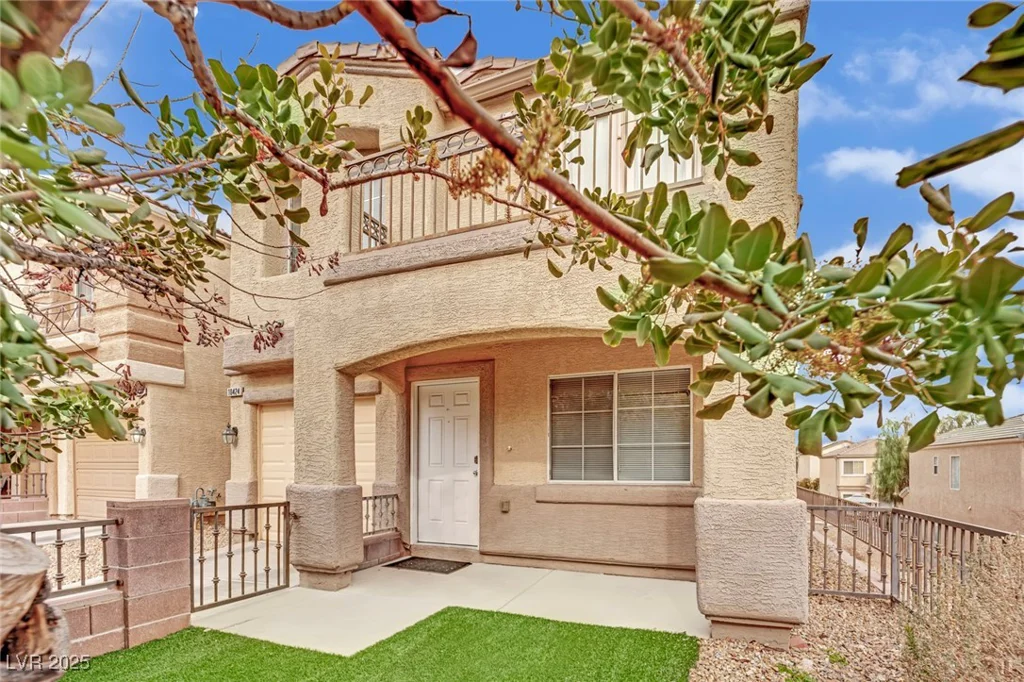 10424 Wyatt Earp, Las Vegas, NV 89129