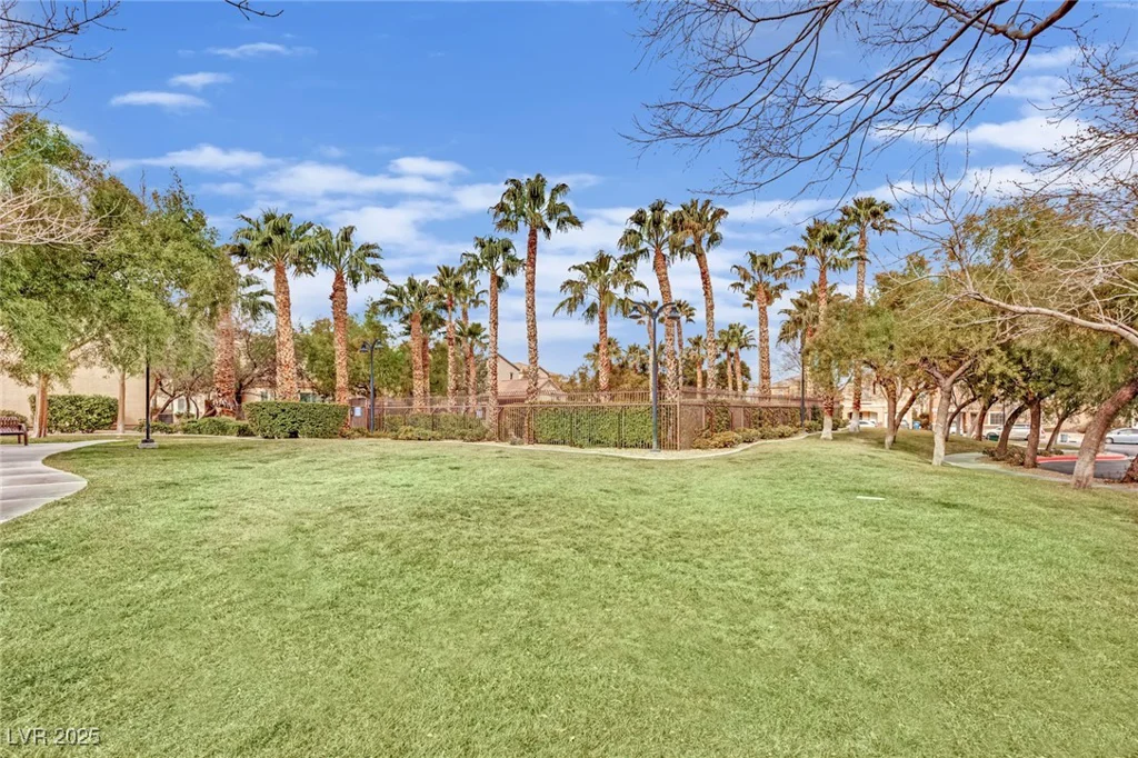 10424 Wyatt Earp, Las Vegas, NV 89129