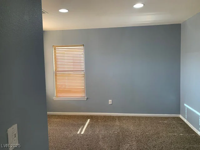 2821 White Peaks, North Las Vegas, NV 89081