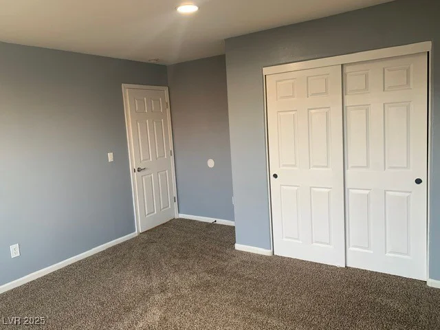 2821 White Peaks, North Las Vegas, NV 89081