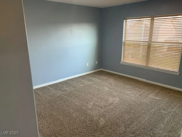 2821 White Peaks, North Las Vegas, NV 89081