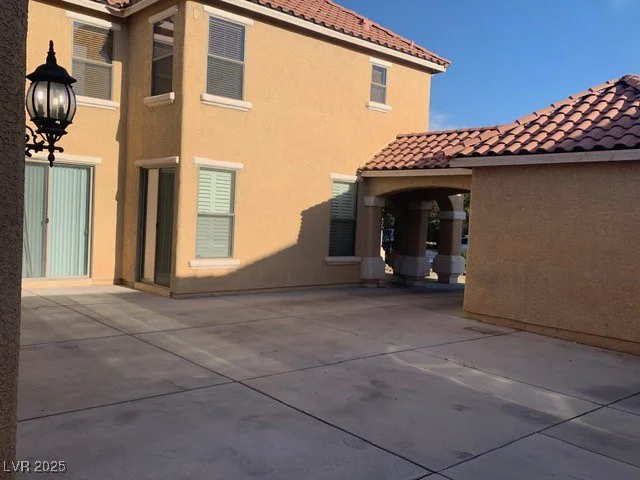 2821 White Peaks, North Las Vegas, NV 89081