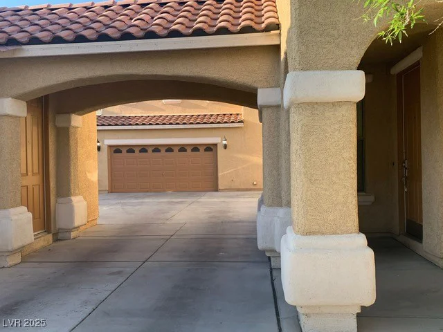2821 White Peaks, North Las Vegas, NV 89081