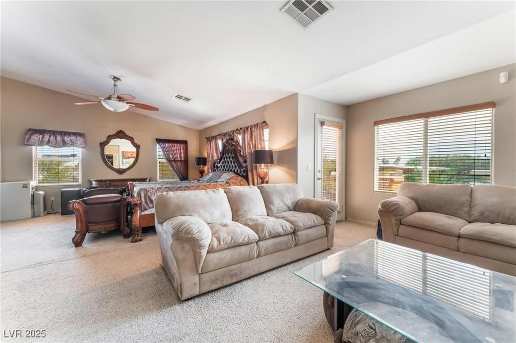 6165 Smarty Jones, Las Vegas, NV 89131