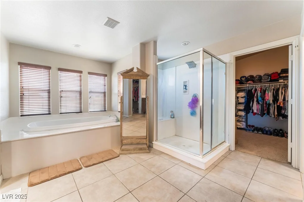 6165 Smarty Jones, Las Vegas, NV 89131