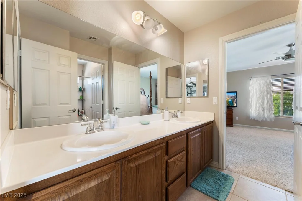 6165 Smarty Jones, Las Vegas, NV 89131