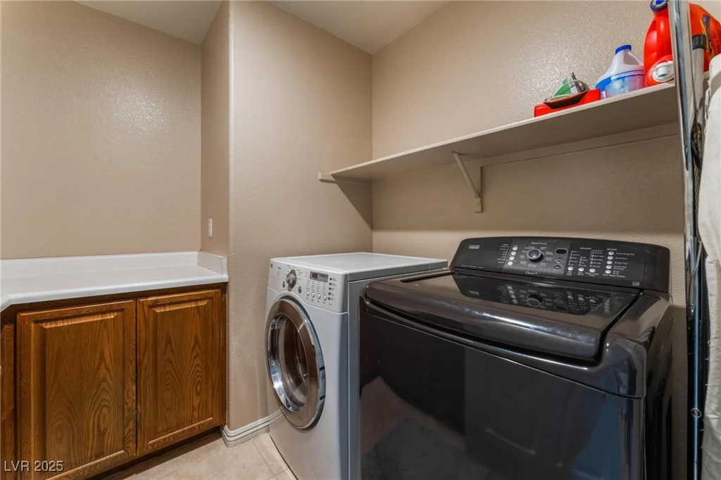 6165 Smarty Jones, Las Vegas, NV 89131