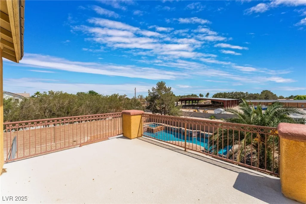 6165 Smarty Jones, Las Vegas, NV 89131