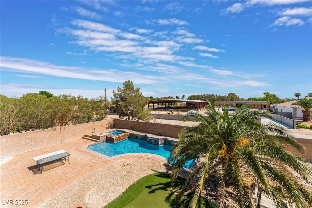6165 Smarty Jones, Las Vegas, NV 89131