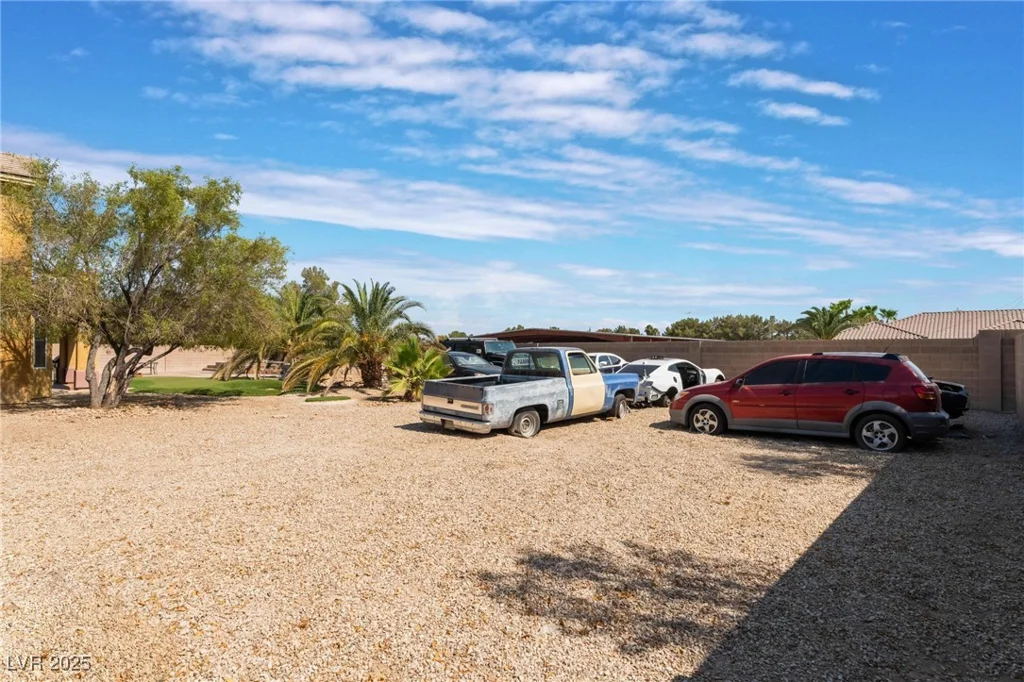 6165 Smarty Jones, Las Vegas, NV 89131