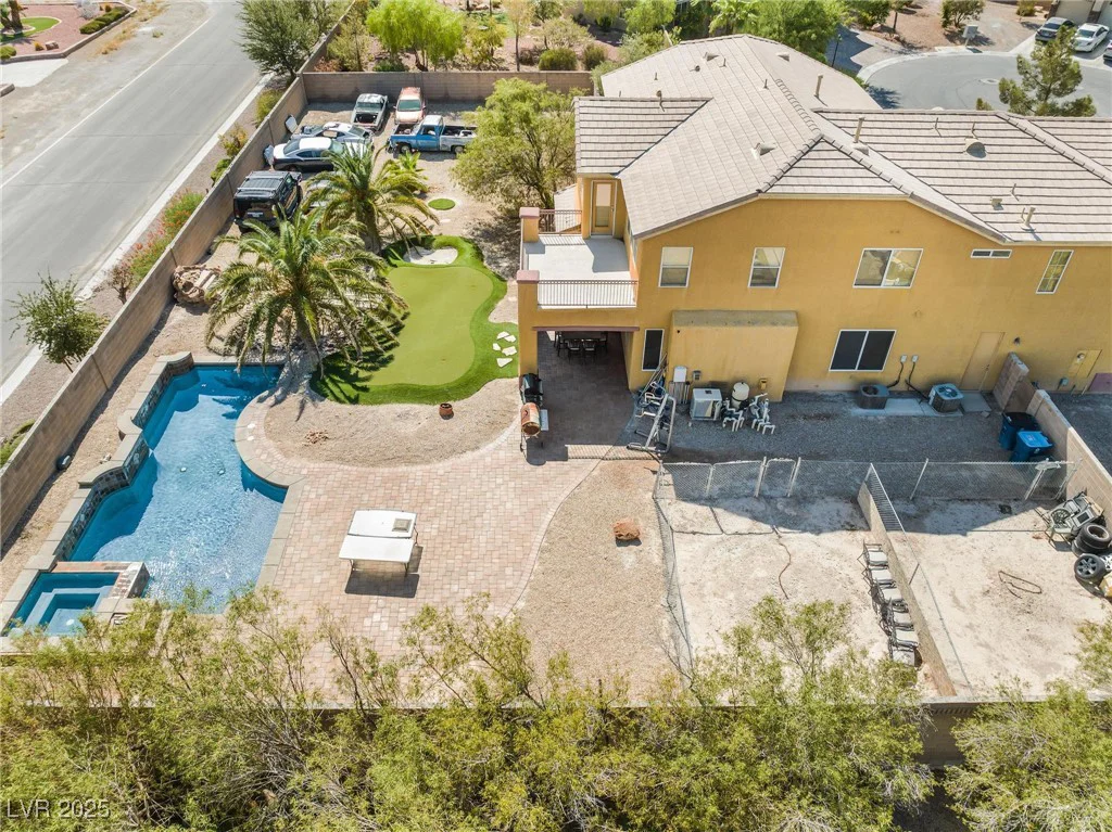 6165 Smarty Jones, Las Vegas, NV 89131