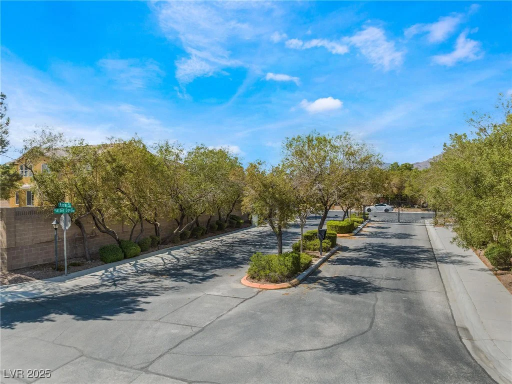 6165 Smarty Jones, Las Vegas, NV 89131