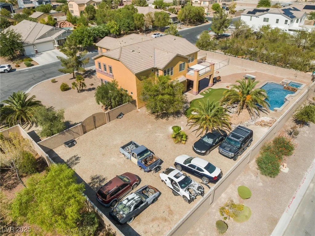 6165 Smarty Jones, Las Vegas, NV 89131