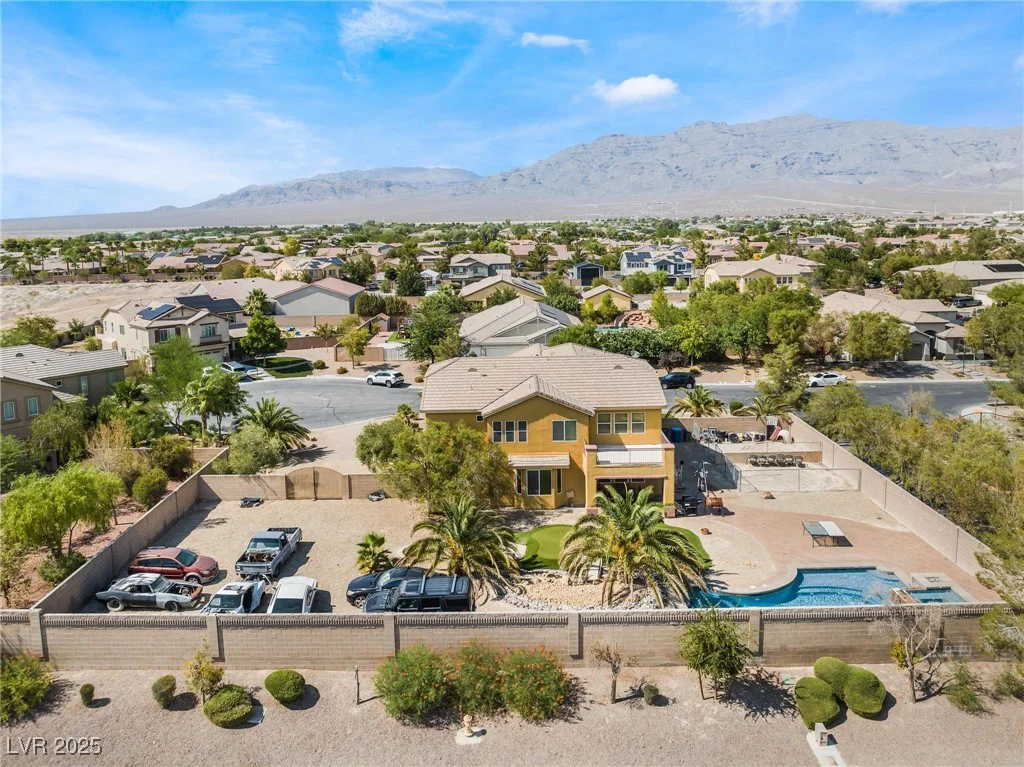 6165 Smarty Jones, Las Vegas, NV 89131