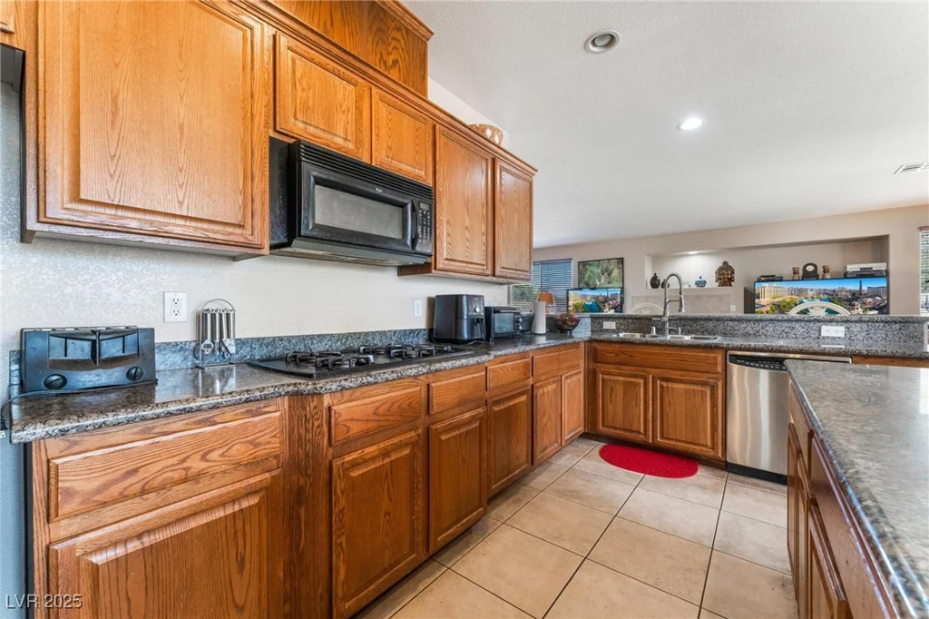 6165 Smarty Jones, Las Vegas, NV 89131