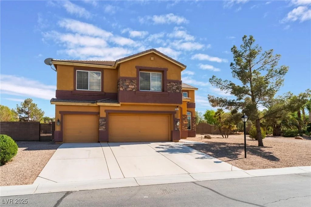 6165 Smarty Jones, Las Vegas, NV 89131