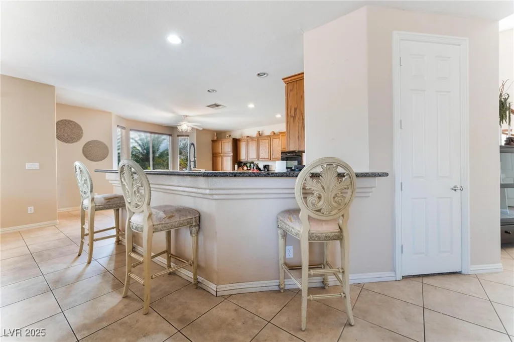 6165 Smarty Jones, Las Vegas, NV 89131