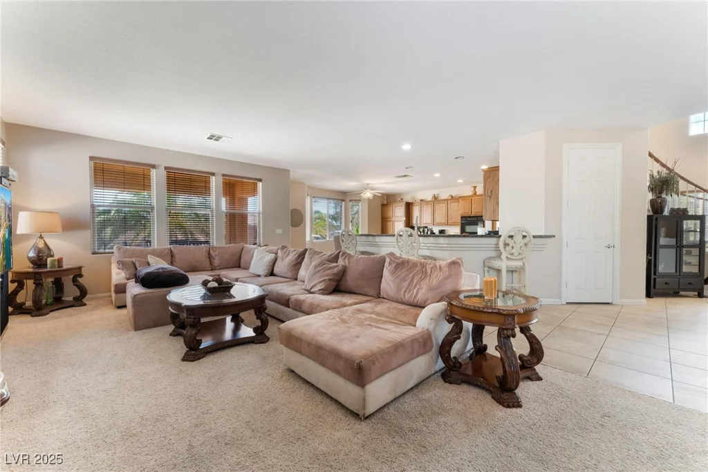 6165 Smarty Jones, Las Vegas, NV 89131