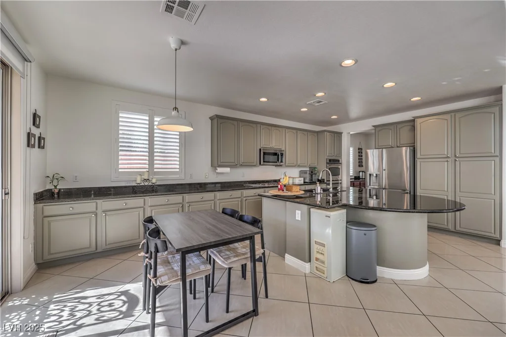 7923 Sleeping Lily, Las Vegas, NV 89178