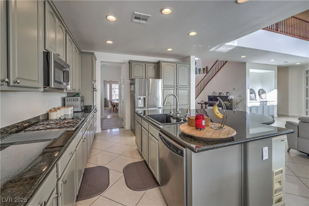 7923 Sleeping Lily, Las Vegas, NV 89178