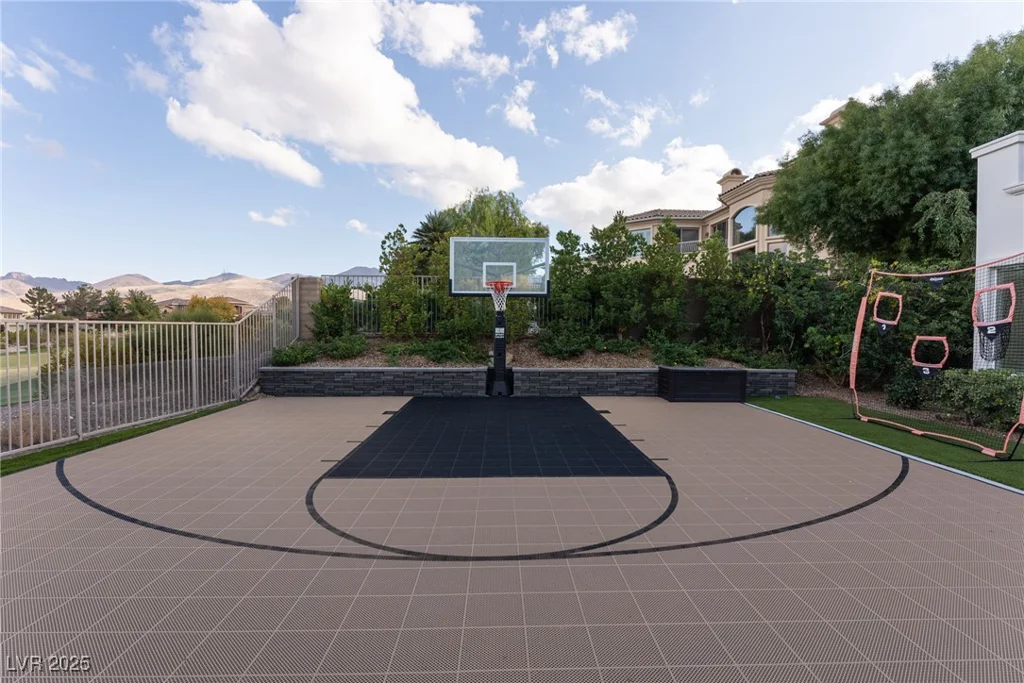 12 Bloomfield Hills, Henderson, NV 89052