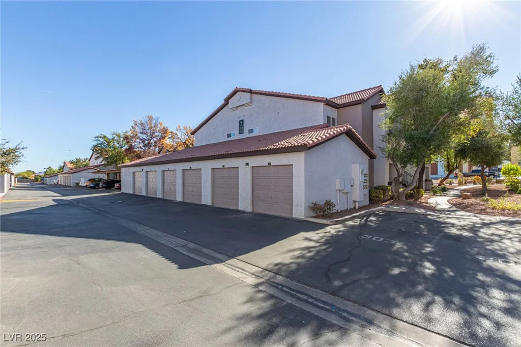 2615 Gary, Las Vegas, NV 89123