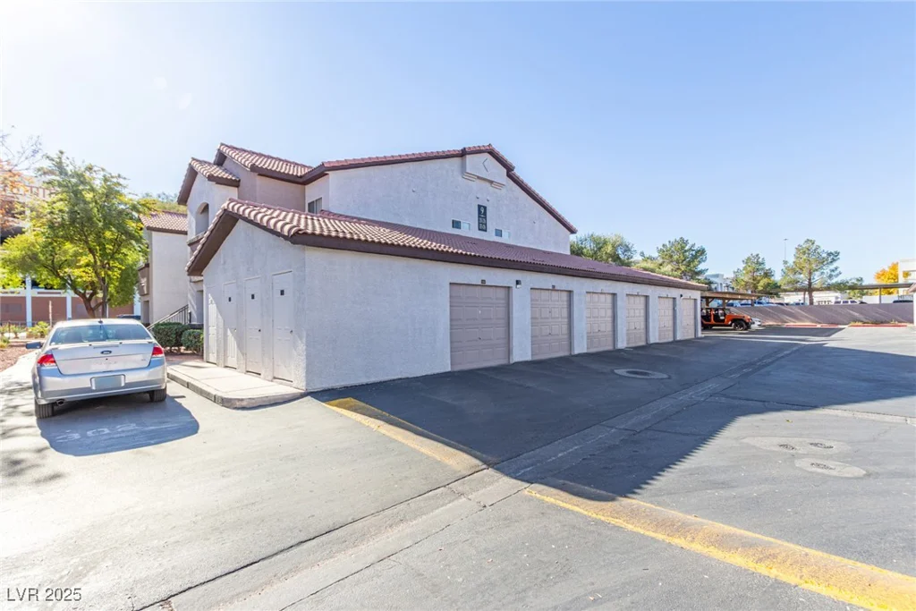 2615 Gary, Las Vegas, NV 89123
