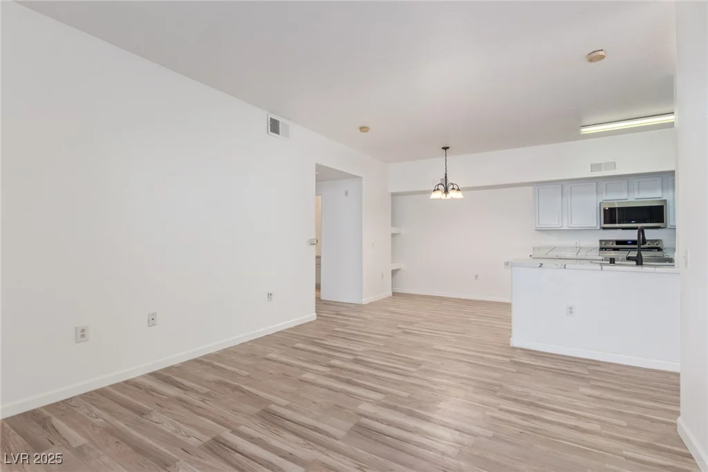 2615 Gary, Las Vegas, NV 89123