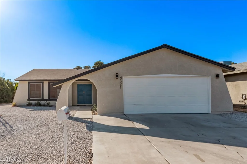 4321 Mott, Las Vegas, NV 89102