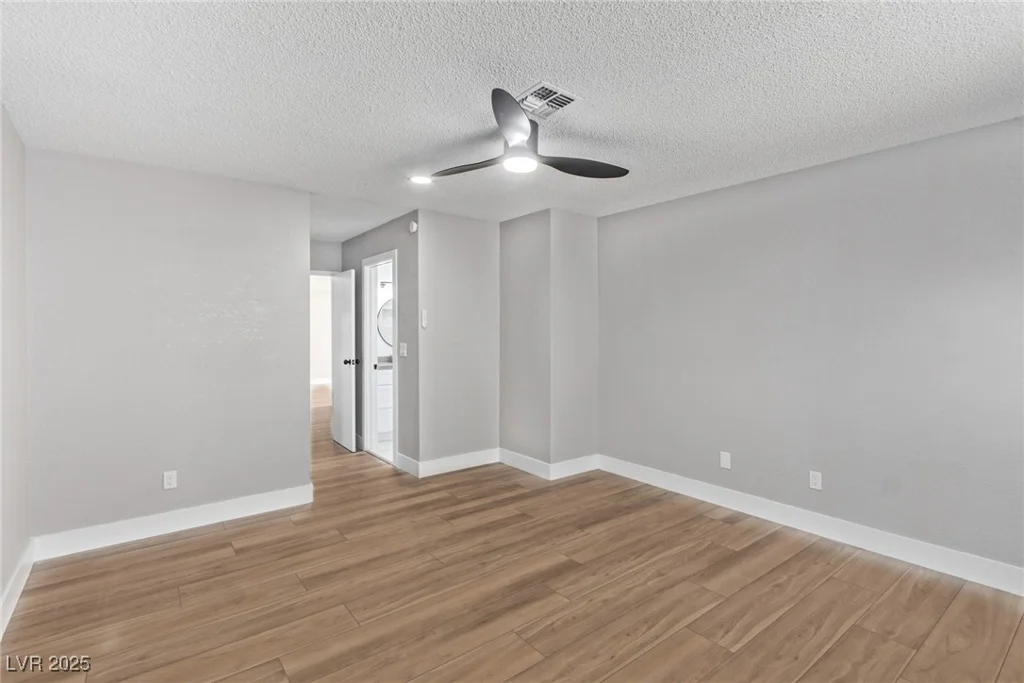 4321 Mott, Las Vegas, NV 89102