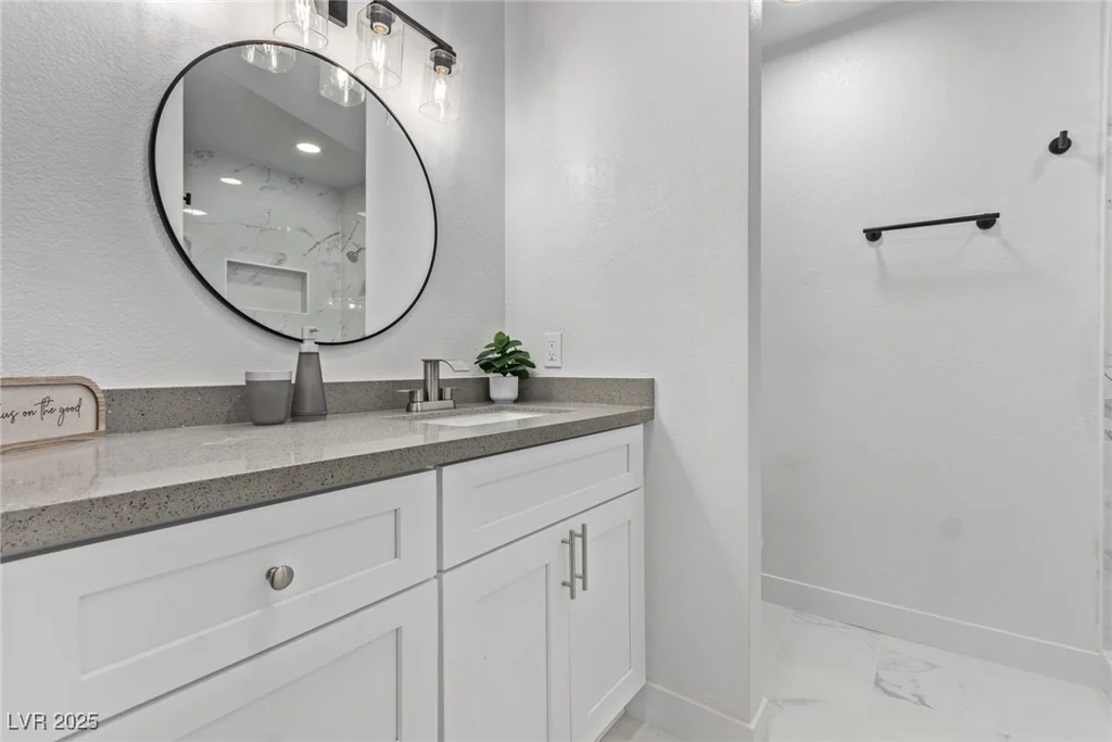 4321 Mott, Las Vegas, NV 89102