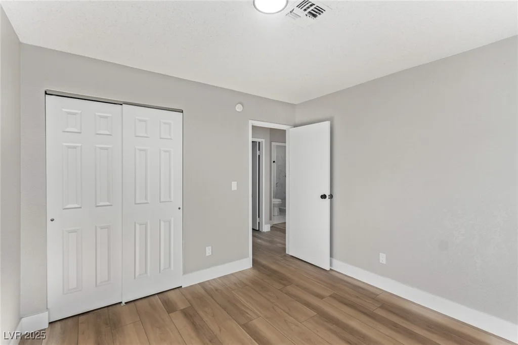 4321 Mott, Las Vegas, NV 89102