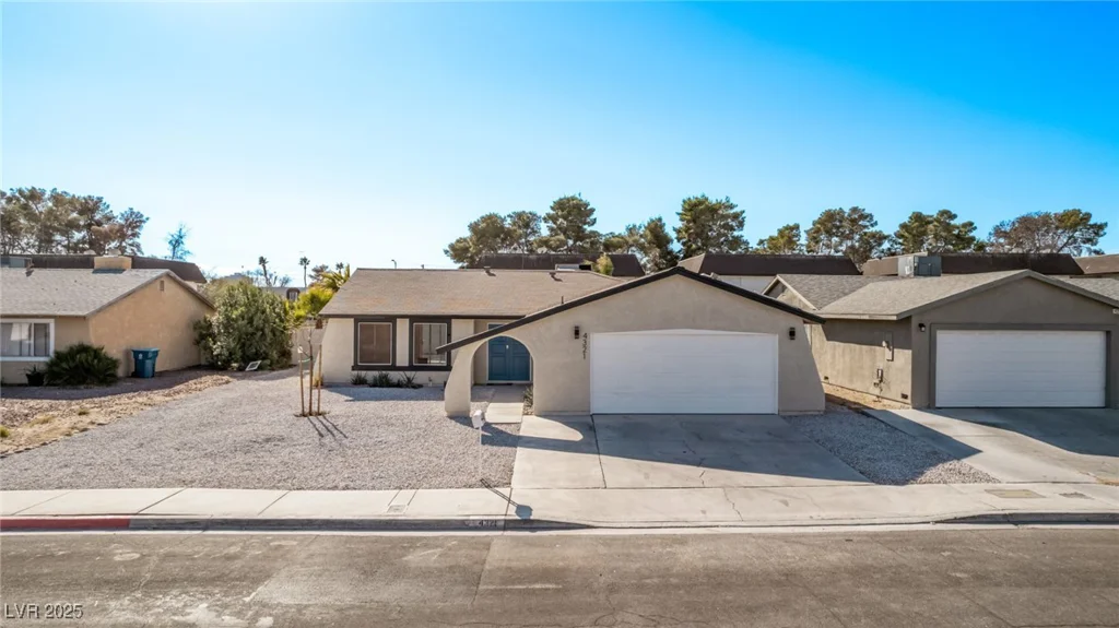 4321 Mott, Las Vegas, NV 89102
