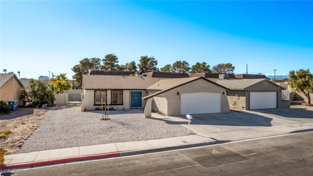 4321 Mott, Las Vegas, NV 89102