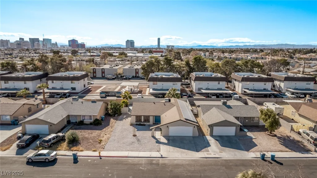 4321 Mott, Las Vegas, NV 89102
