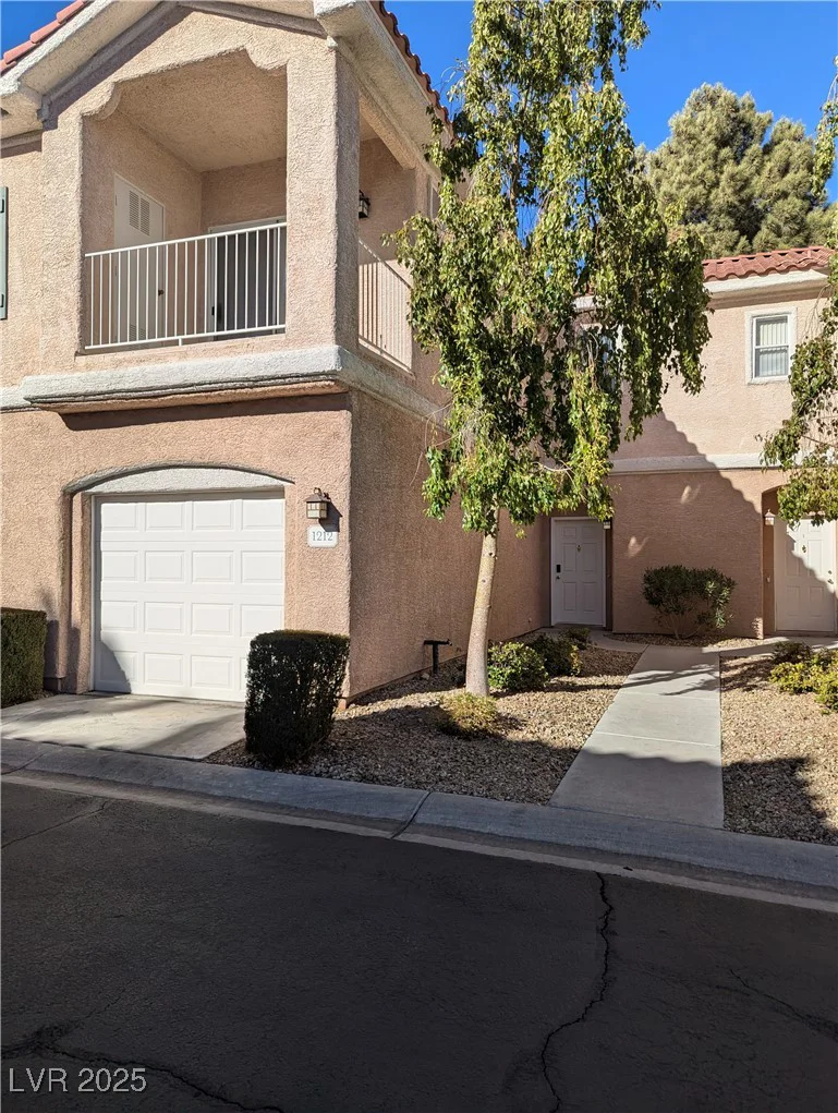 251 Green Valley, Henderson, NV 89012