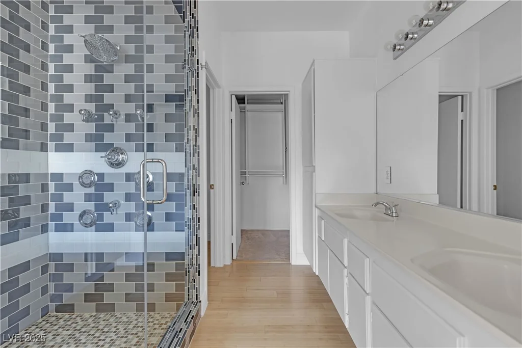 251 Green Valley, Henderson, NV 89012
