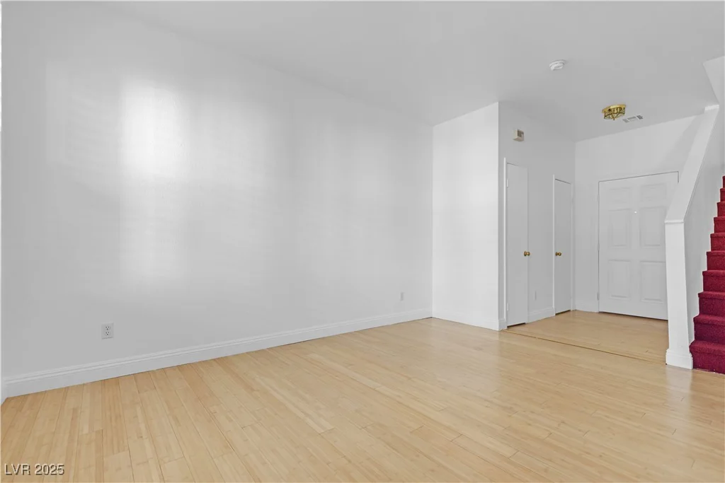 251 Green Valley, Henderson, NV 89012