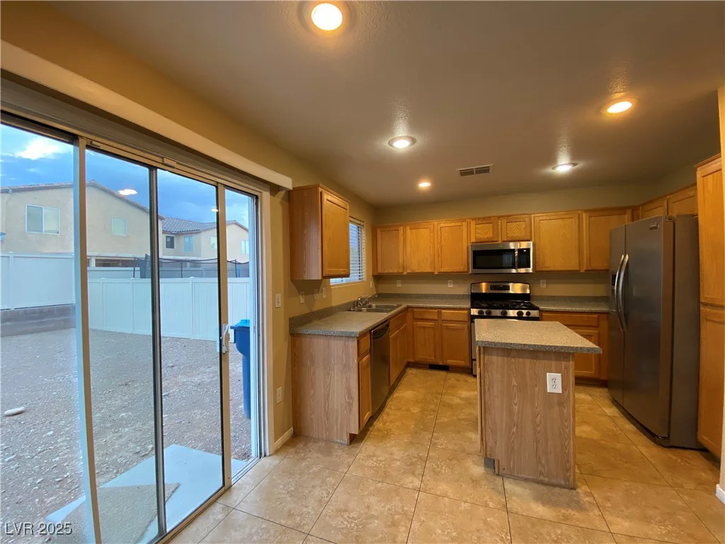 9540 Birch Basin, Las Vegas, NV 89148