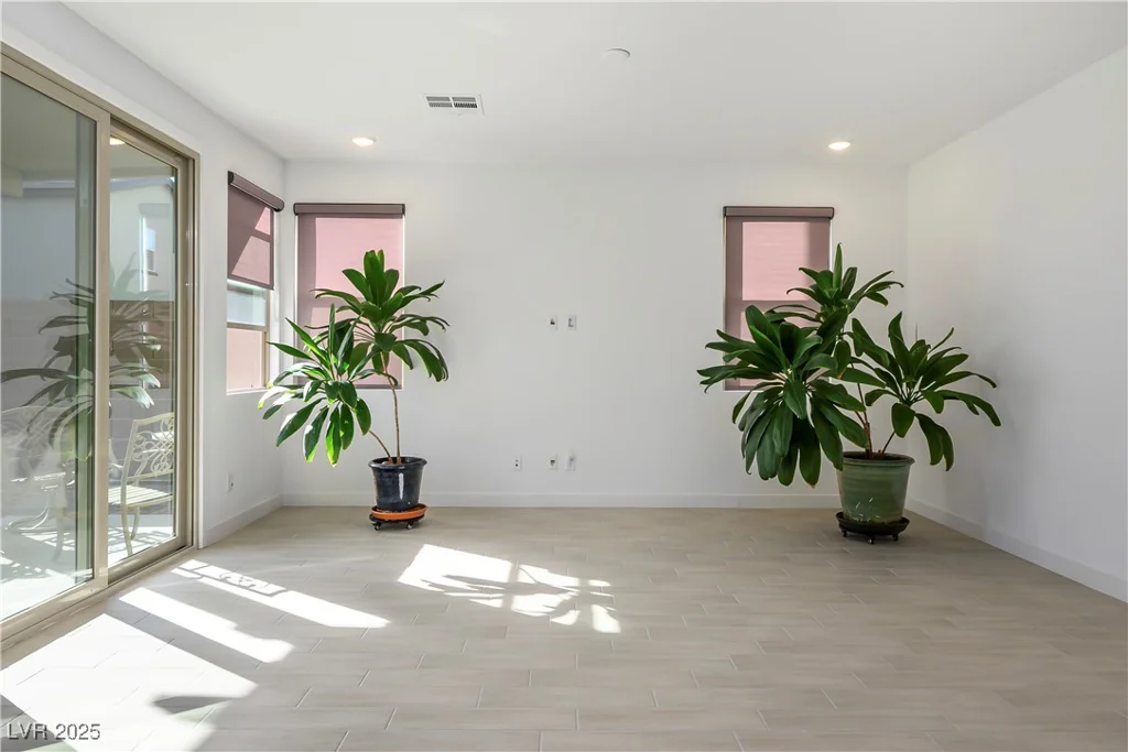 701 Emerson Creek, North Las Vegas, NV 89084