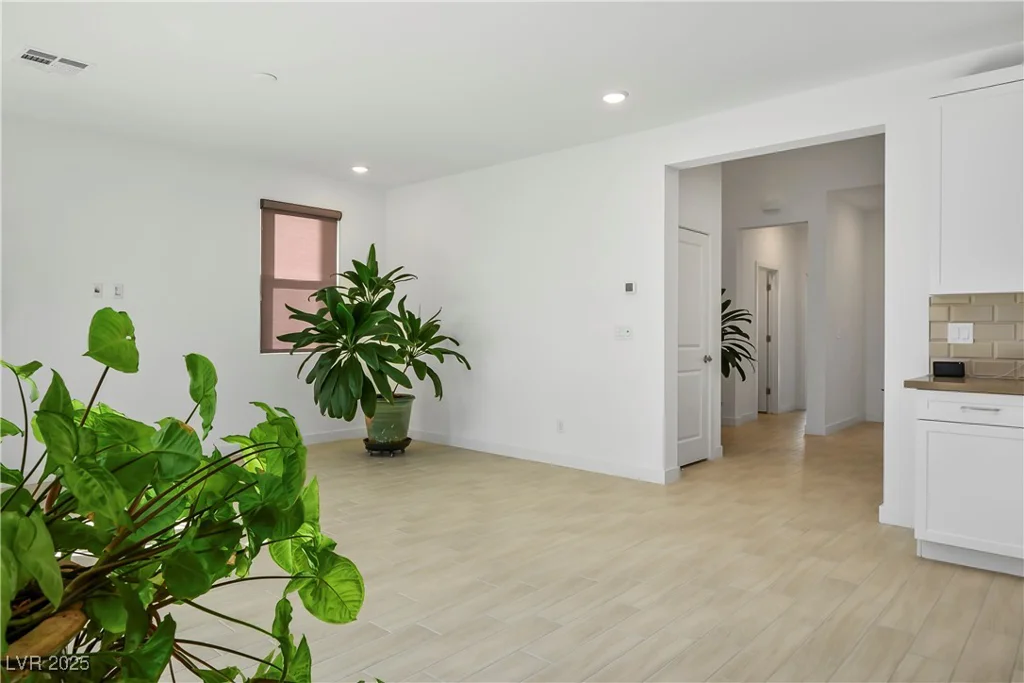 701 Emerson Creek, North Las Vegas, NV 89084