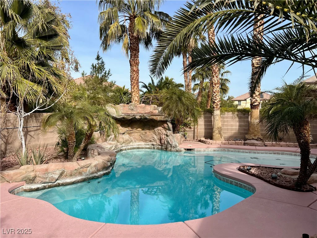 7631 Chaumont, Las Vegas, NV 89123