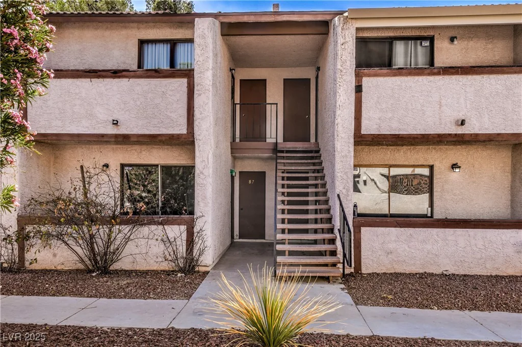 5264 Child, Las Vegas, NV 89103