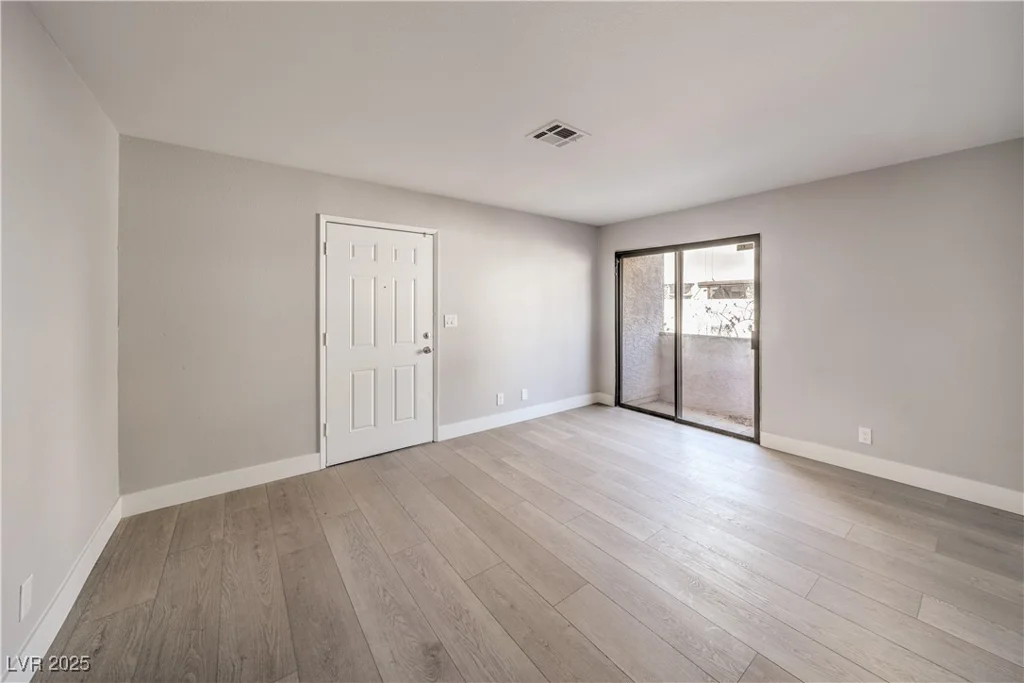 5264 Child, Las Vegas, NV 89103